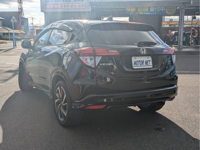 HONDA VEZEL HYBRID 2017