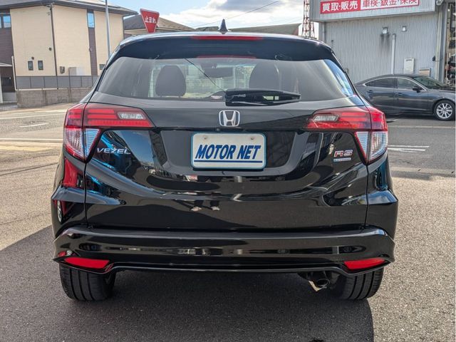 HONDA VEZEL HYBRID 2017