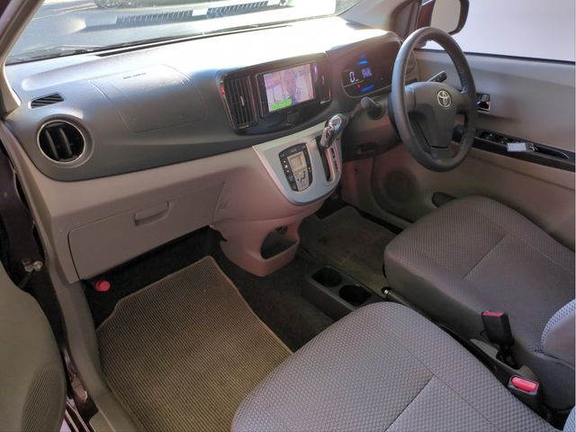 TOYOTA PIXIS EPOCH 2013