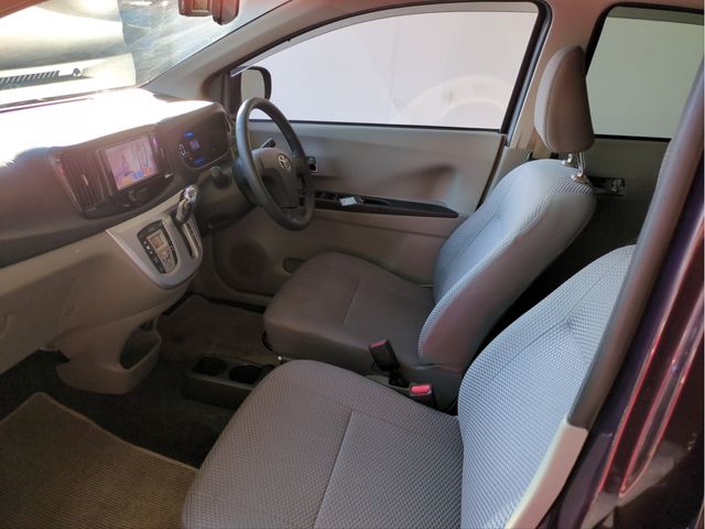 TOYOTA PIXIS EPOCH 2013