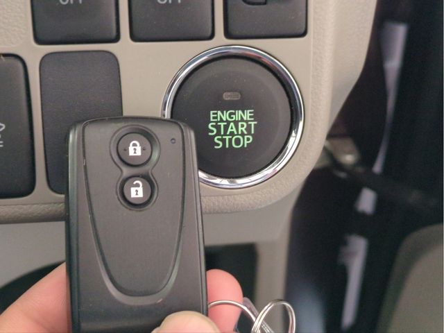 TOYOTA PIXIS EPOCH 2013