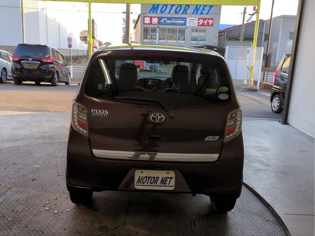 TOYOTA PIXIS EPOCH 2013