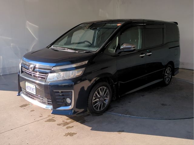 TOYOTA VOXY 2016