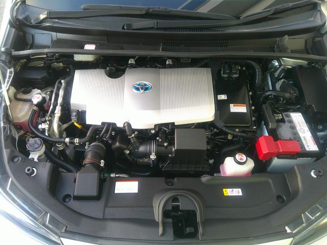 TOYOTA PRIUS 4WD 2021