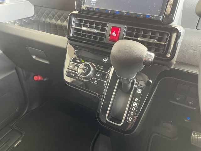 DAIHATSU TANTO CUSTOM 2020