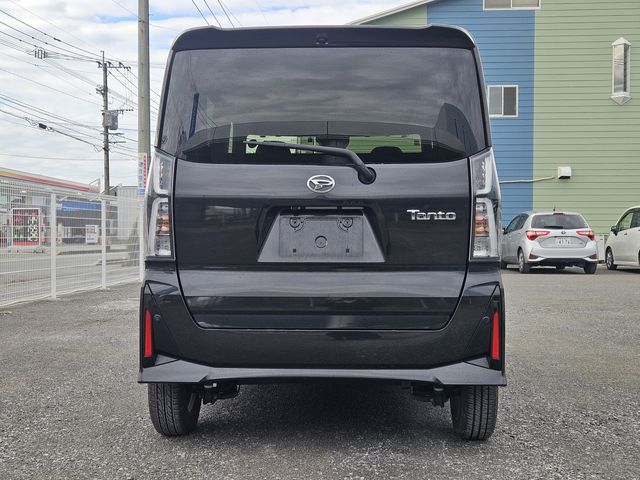 DAIHATSU TANTO CUSTOM 2024