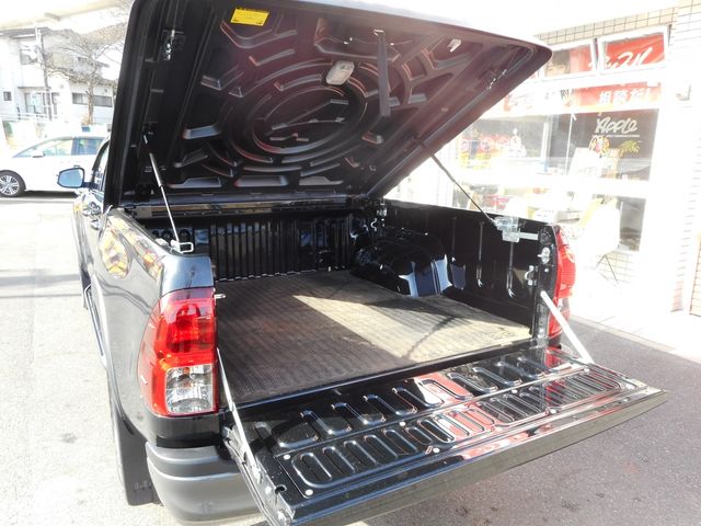 TOYOTA HILUX 4WD 2020