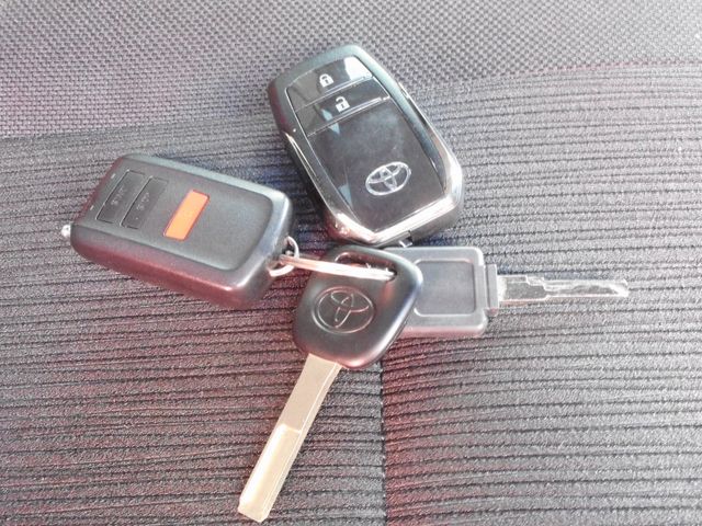 TOYOTA HILUX 4WD 2020