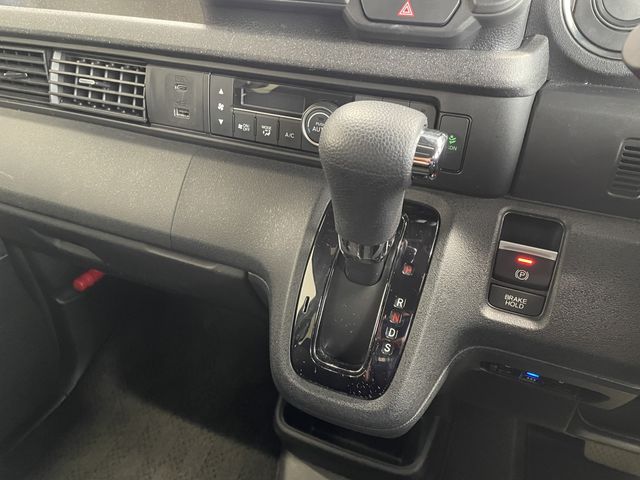 HONDA N BOX CUSTOM 2023