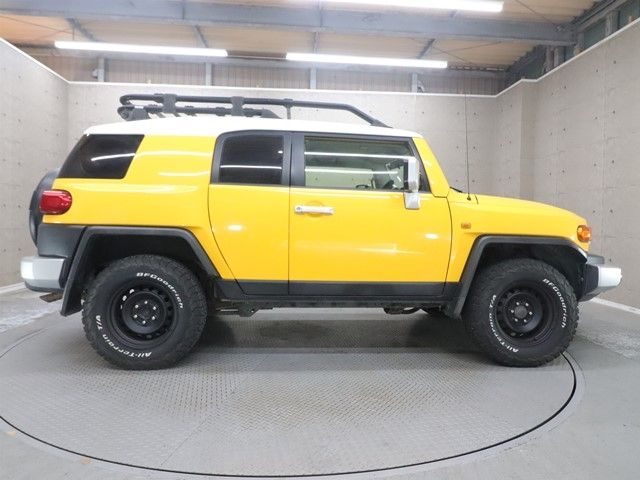 TOYOTA FJ CRUISER 4WD 2012