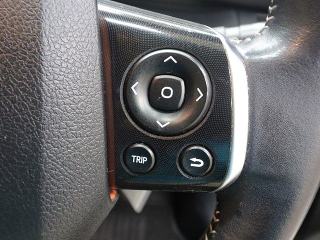 TOYOTA SIENTA HYBRID 2016