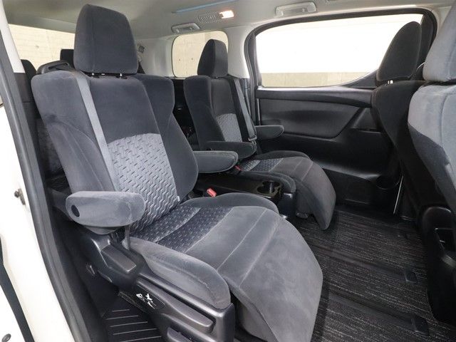 TOYOTA VELLFIRE 2015