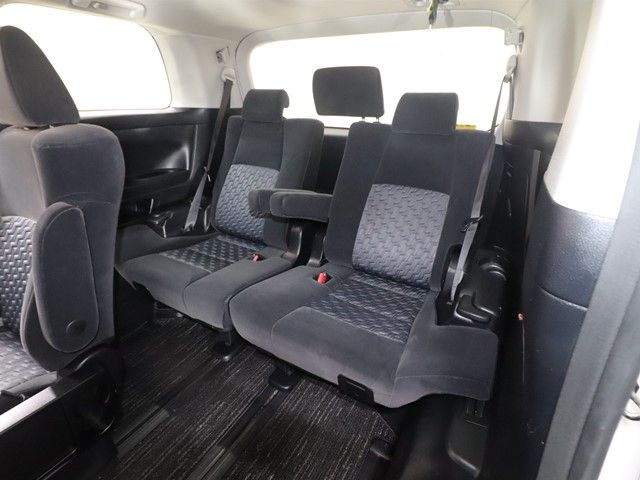 TOYOTA VELLFIRE 2015