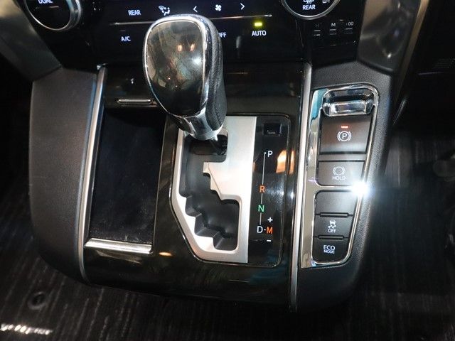 TOYOTA VELLFIRE 2015