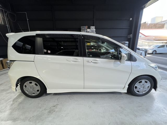 HONDA FREED HYBRID 2012