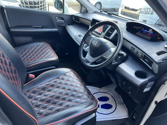 HONDA FREED HYBRID 2012