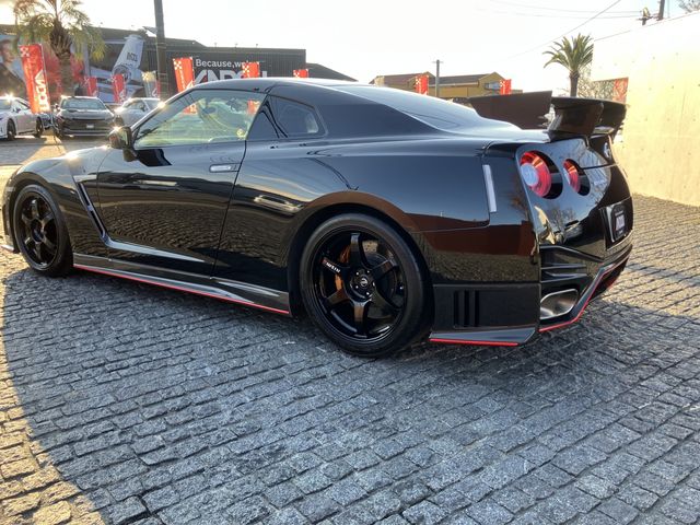 NISSAN GT-R 2015