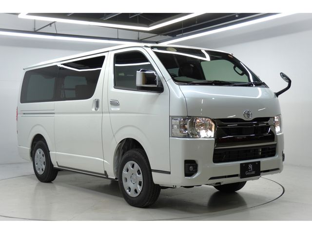 TOYOTA HIACE van 4WD 2025
