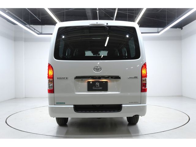 TOYOTA HIACE van 4WD 2025