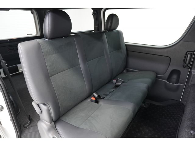 TOYOTA HIACE van 4WD 2025