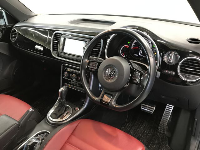 VOLKSWAGEN VOLKSWAGEN The BEETLE 2018