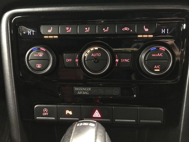 VOLKSWAGEN VOLKSWAGEN The BEETLE 2018