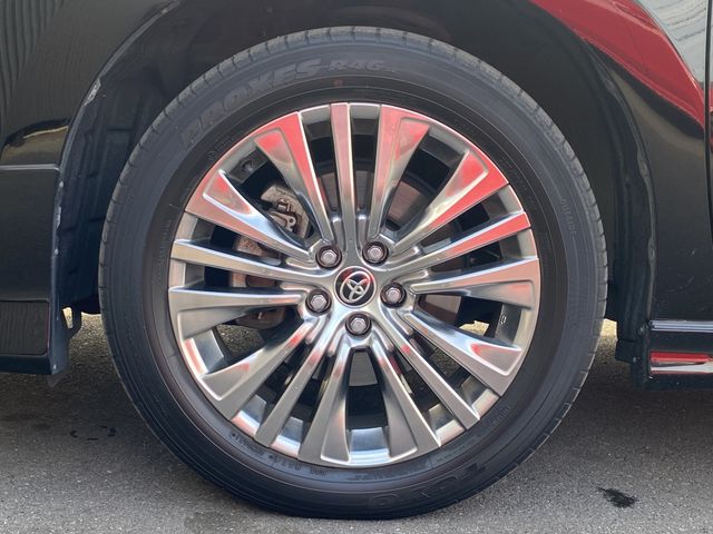 TOYOTA HARRIER HYBRID 2019