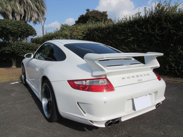 PORSCHE PORSCHE 911 2005