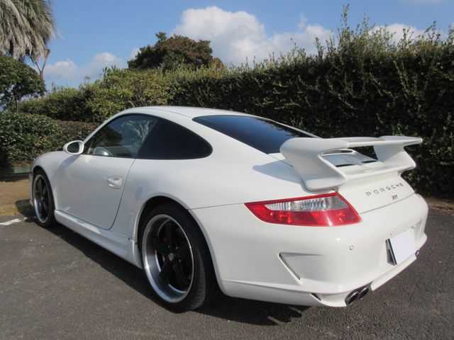 PORSCHE PORSCHE 911 2005