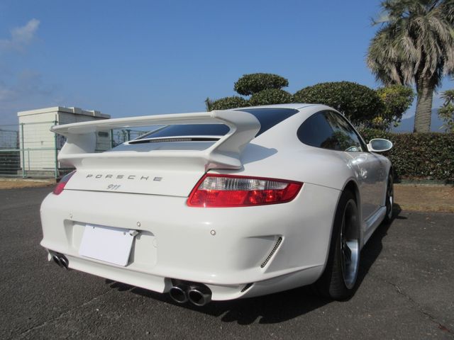 PORSCHE PORSCHE 911 2005