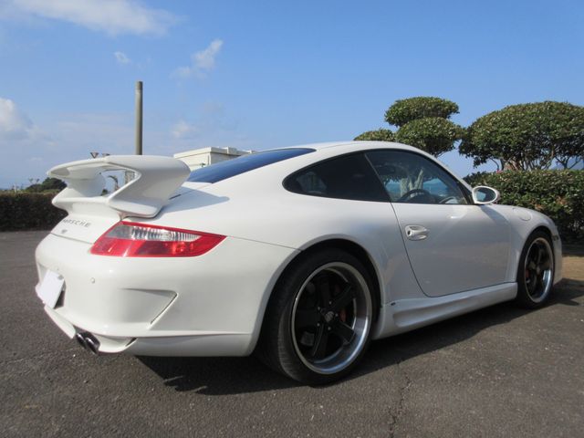 PORSCHE PORSCHE 911 2005