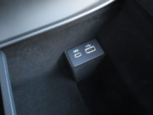 TOYOTA LEXUS LS500 2023