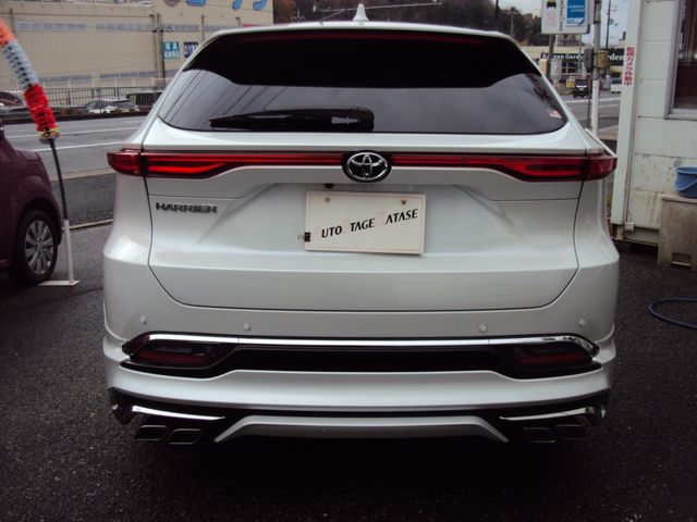 TOYOTA HARRIER 2WD 2023