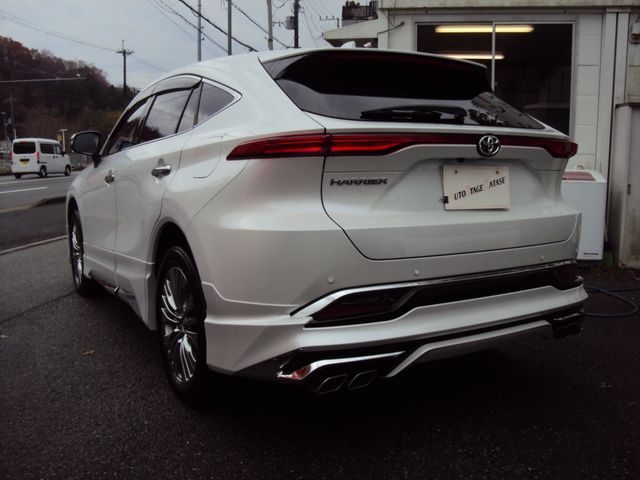 TOYOTA HARRIER 2WD 2023