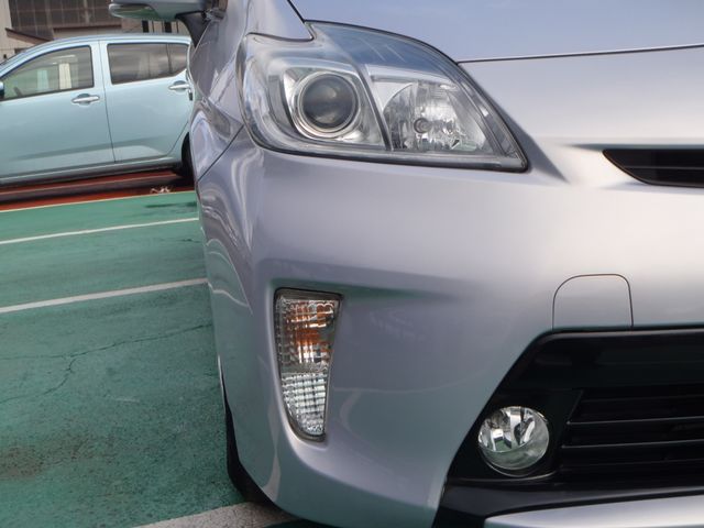 TOYOTA PRIUS 2013