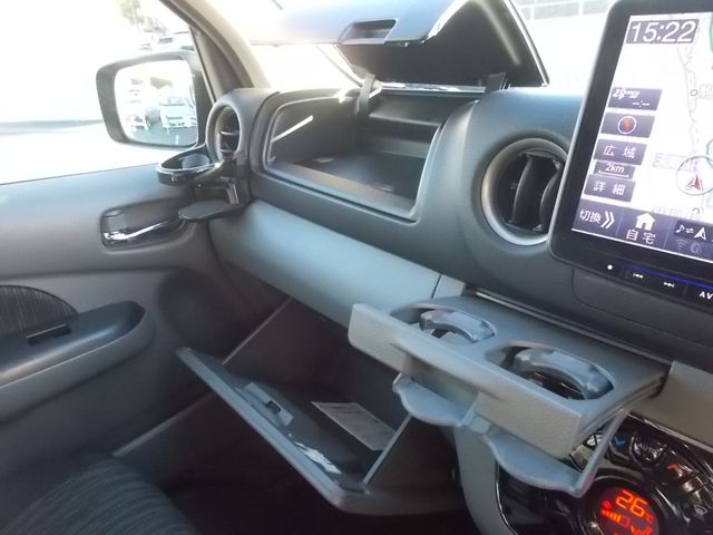 NISSAN NV350 CARAVAN 4WD 2019