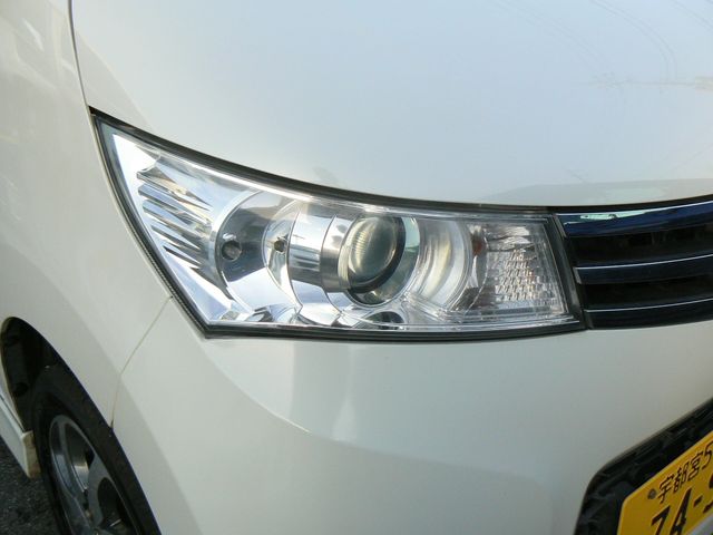 NISSAN ROOX 2012