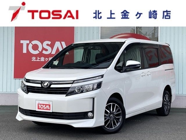 TOYOTA VOXY 4WD 2014