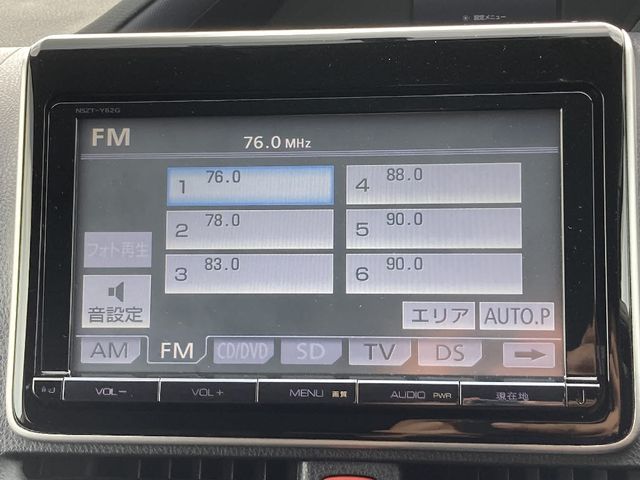 TOYOTA VOXY 4WD 2014