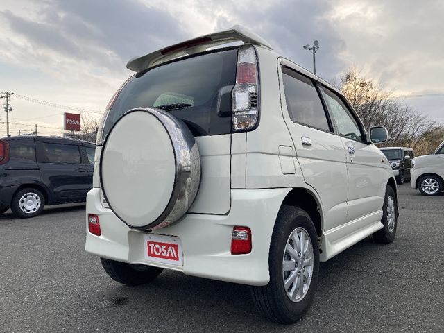 DAIHATSU TERIOS KID 4WD 2010