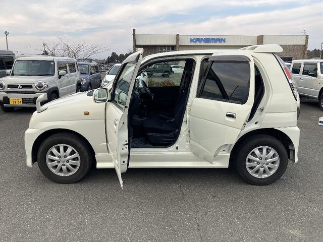 DAIHATSU TERIOS KID 4WD 2010