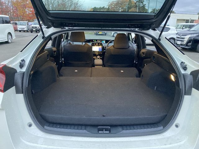 TOYOTA PRIUS PHV 2020