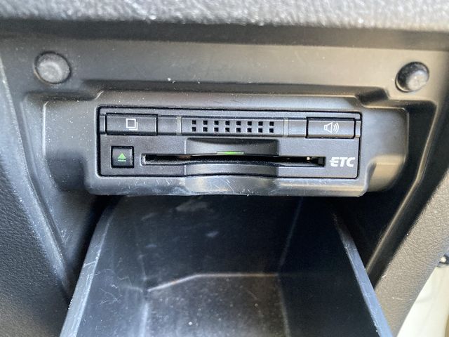 TOYOTA ALPHARD hybrid 4WD 2013