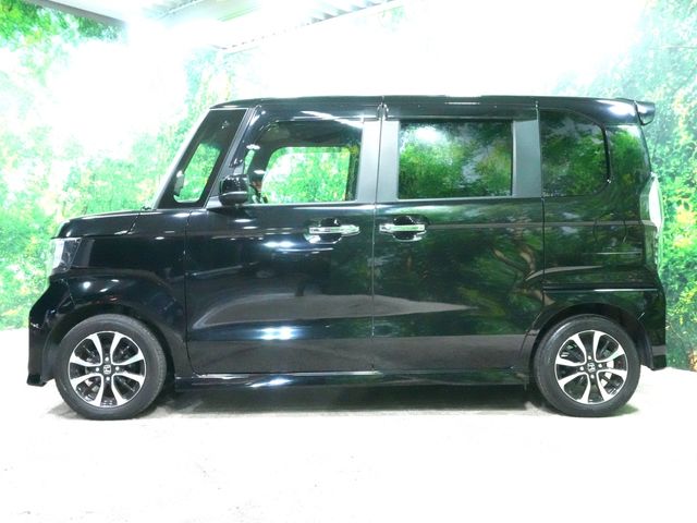 HONDA N BOX CUSTOM 2020