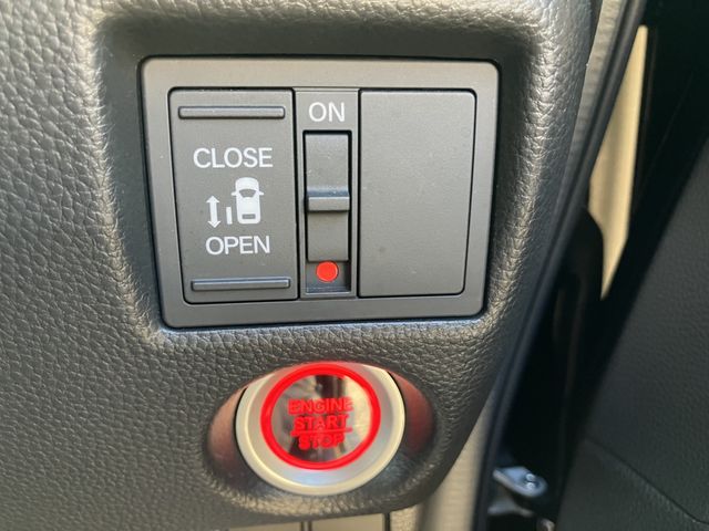 HONDA N BOX CUSTOM 2023