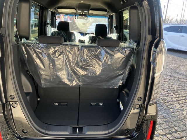 HONDA N BOX CUSTOM 2023