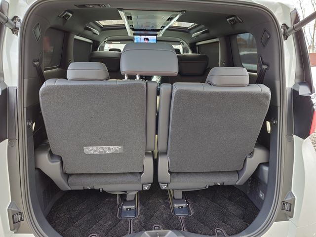 TOYOTA ALPHARD hybrid 2023