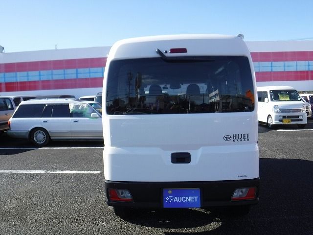 DAIHATSU HIJET CARGO 2022