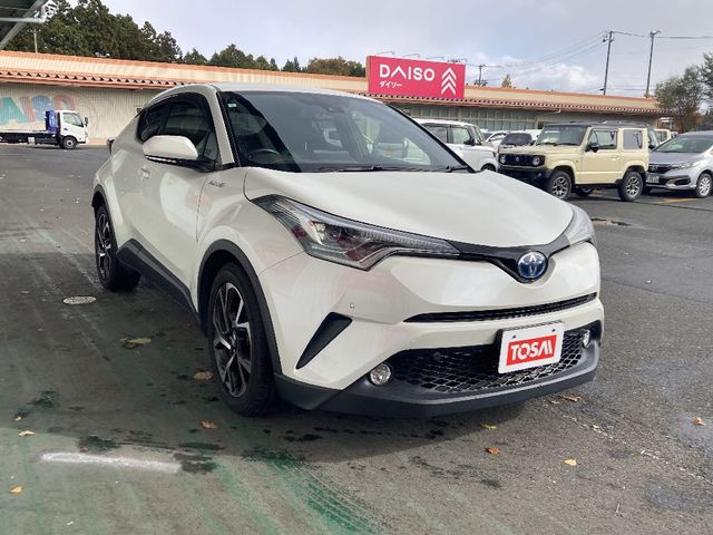 TOYOTA C-HR 2017