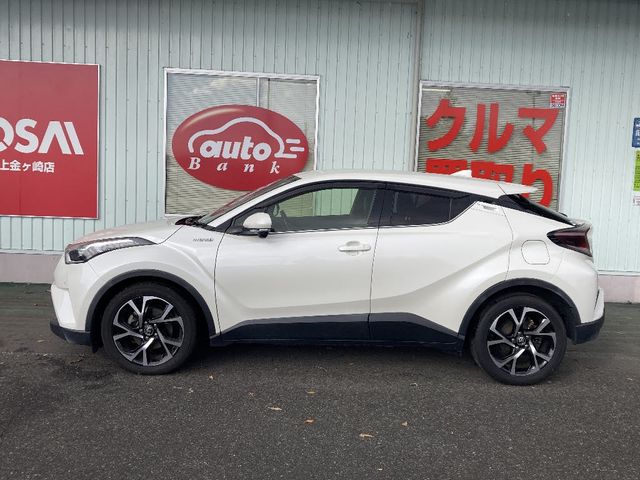 TOYOTA C-HR 2017